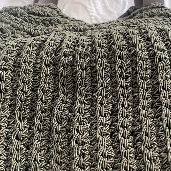 Anne Klein handbag with attached change purse - Picture 8 of 8